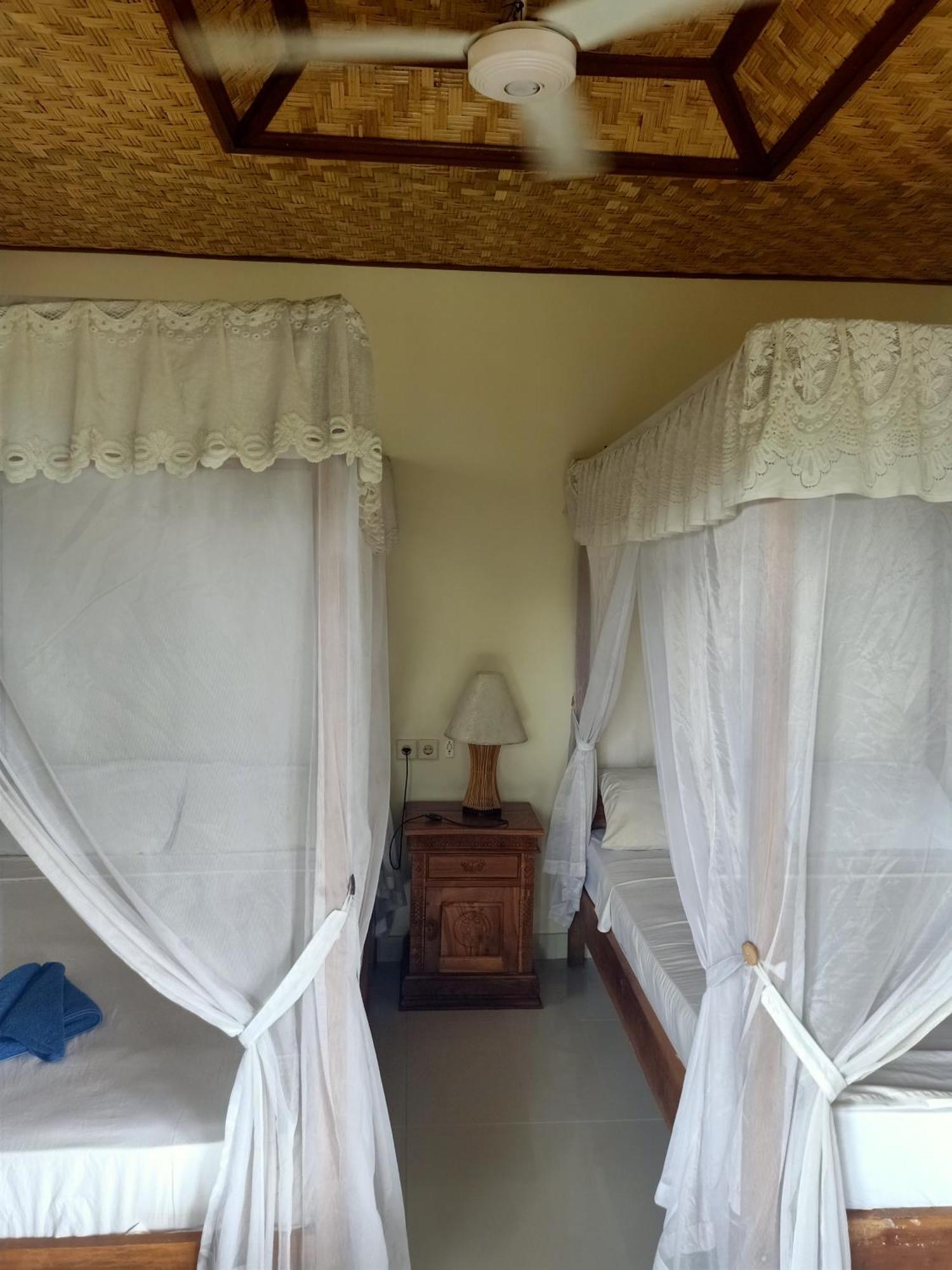 Bamboo Bali Apartment อาเม็ด ห้อง รูปภาพ